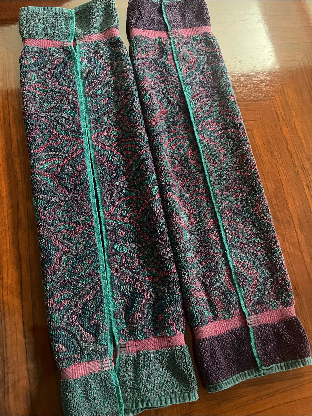 Vintage Fieldcrest Paisley hand towel   in Teal & Plum